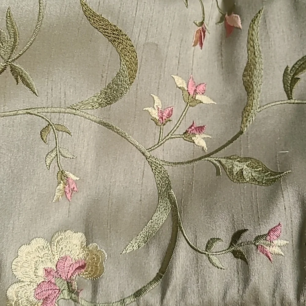 2 Embroidered Pillow‎ Sham Covers Beautiful light Olive green Floral Embroidered